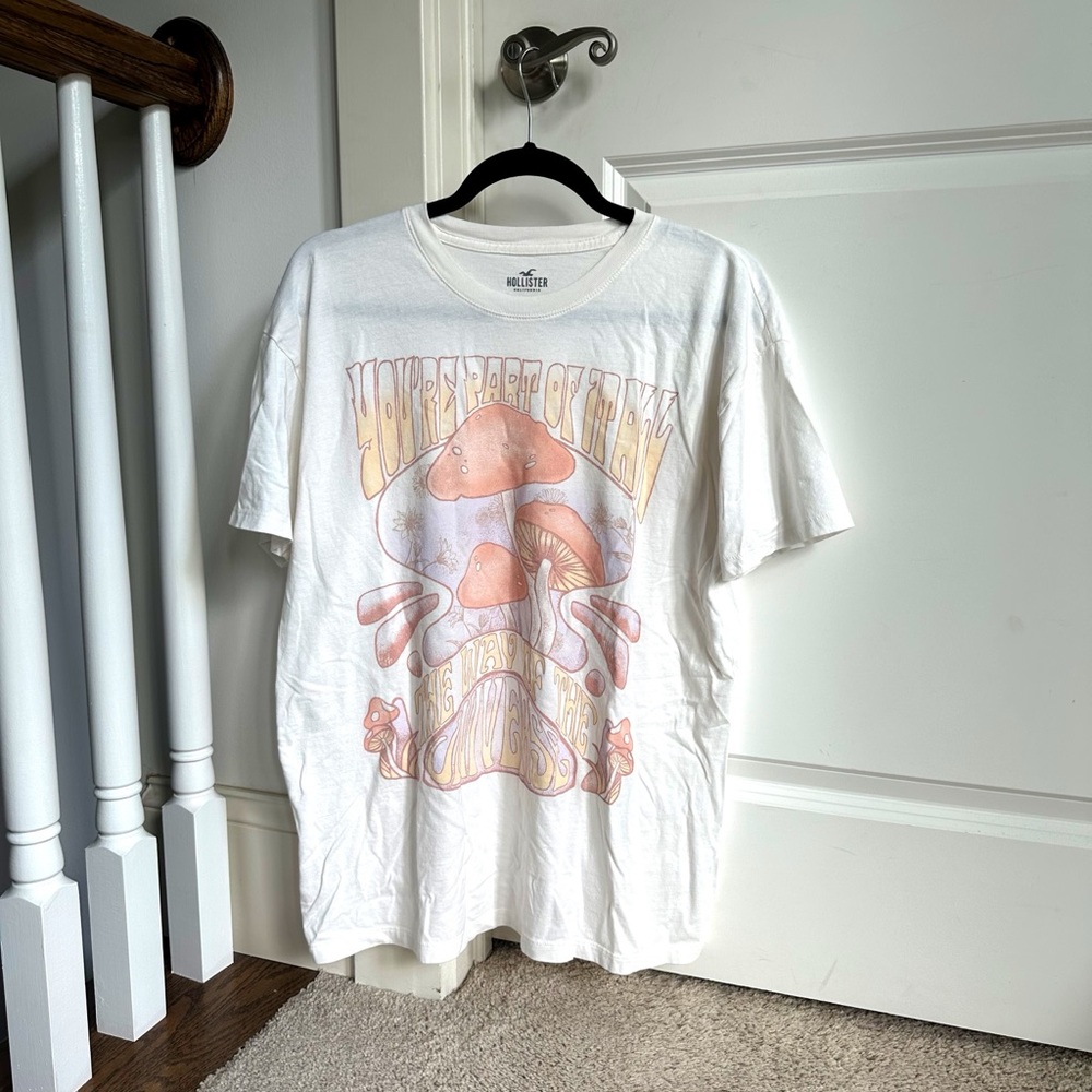 Women’s Oversized Mushroom Graphic Tee